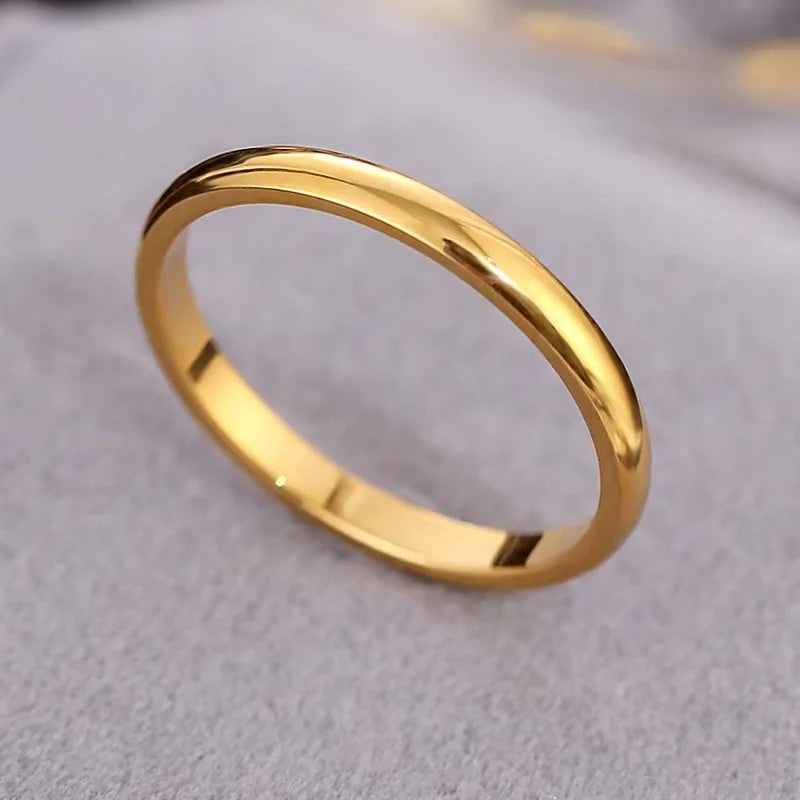 Minimalist Simple Smooth Stainless Steel Ring for Women and Men Classic 18K Gold Plated Couple Rings Wedding Engagement Jewelry